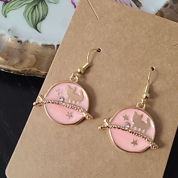 New Hand Crafted Cute Pink Cat Earrings 14K Gold Plated Hook - Picture 1 of 1